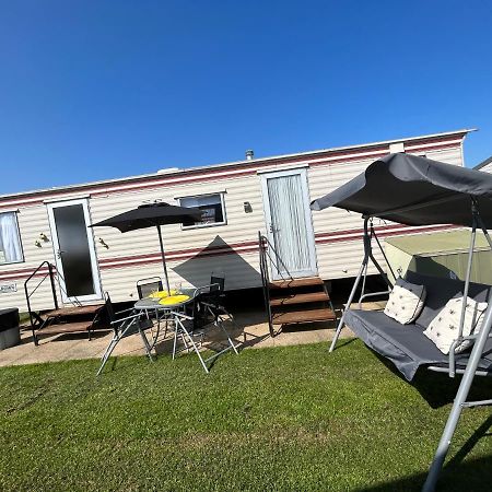 The Samanda Van Newport Caravan Park Hemsby Exterior foto