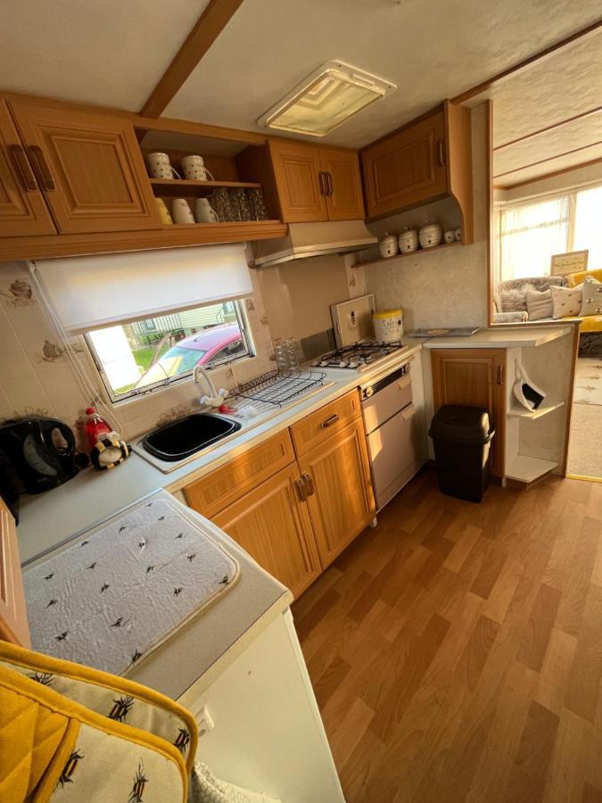 The Samanda Van Newport Caravan Park Hemsby Exterior foto